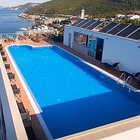 Jadran 4*