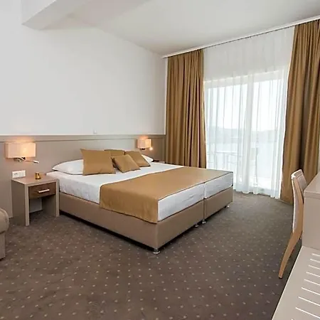 Jadran Otel 4*