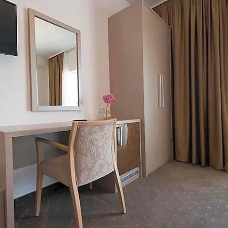 Jadran 4* Neum