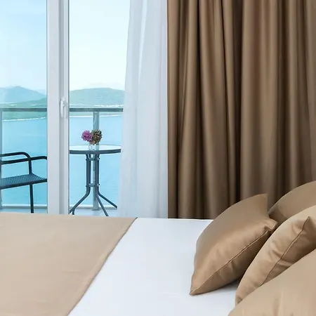 Jadran Ξενοδοχείο 4*